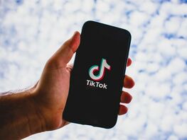 TikTok опротестует закон о&nbsp;запрете соцсети в&nbsp;США в&nbsp;суде
